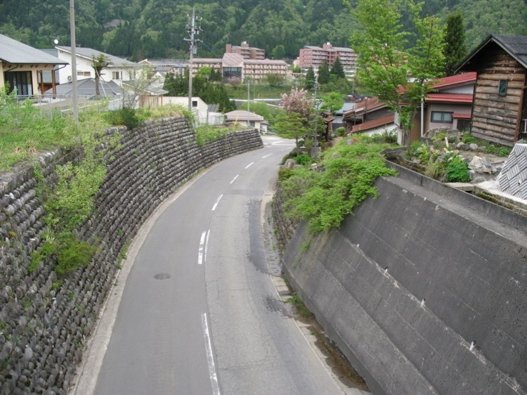 A picture of a road in Kamioka-cho, Hida-shi, Gifu-ken, Japan.