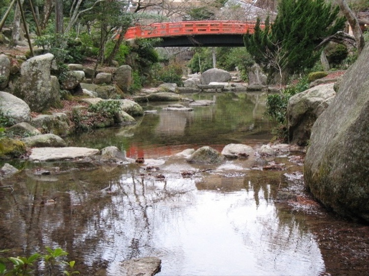 A red bridge