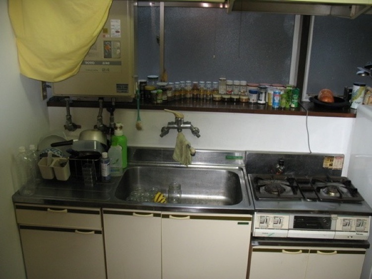 Japanese Apartment Kitchens Explained - Blog